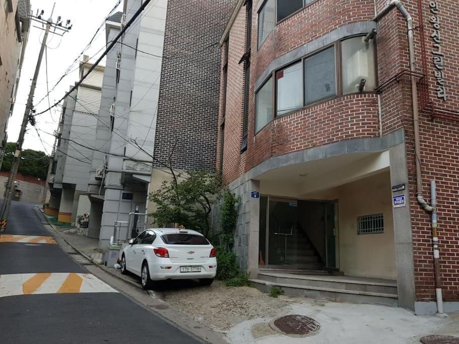 סיאול Gyeongbokgung Palace Seochon Christian Home - Foreigner Only מראה חיצוני תמונה